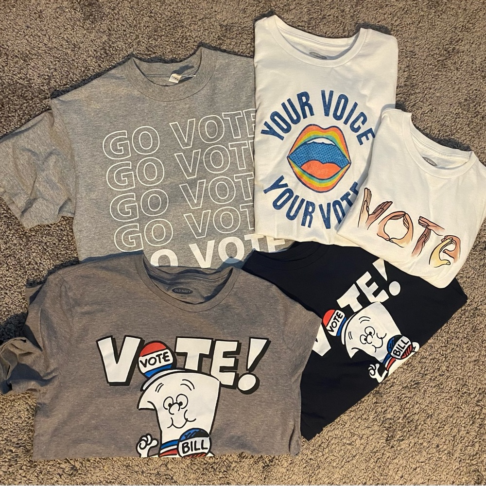 Set of 5 voting shirts - S
